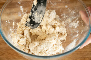 Mixing the suit flour and salt together