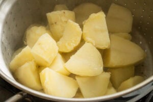 drained parboiled potaotes